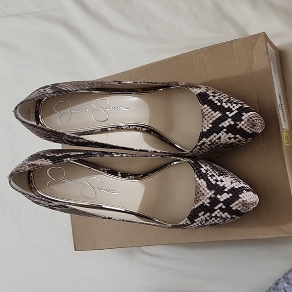 Jessica Simpson Parisah Snake Skin Print - Picture 6 of 7